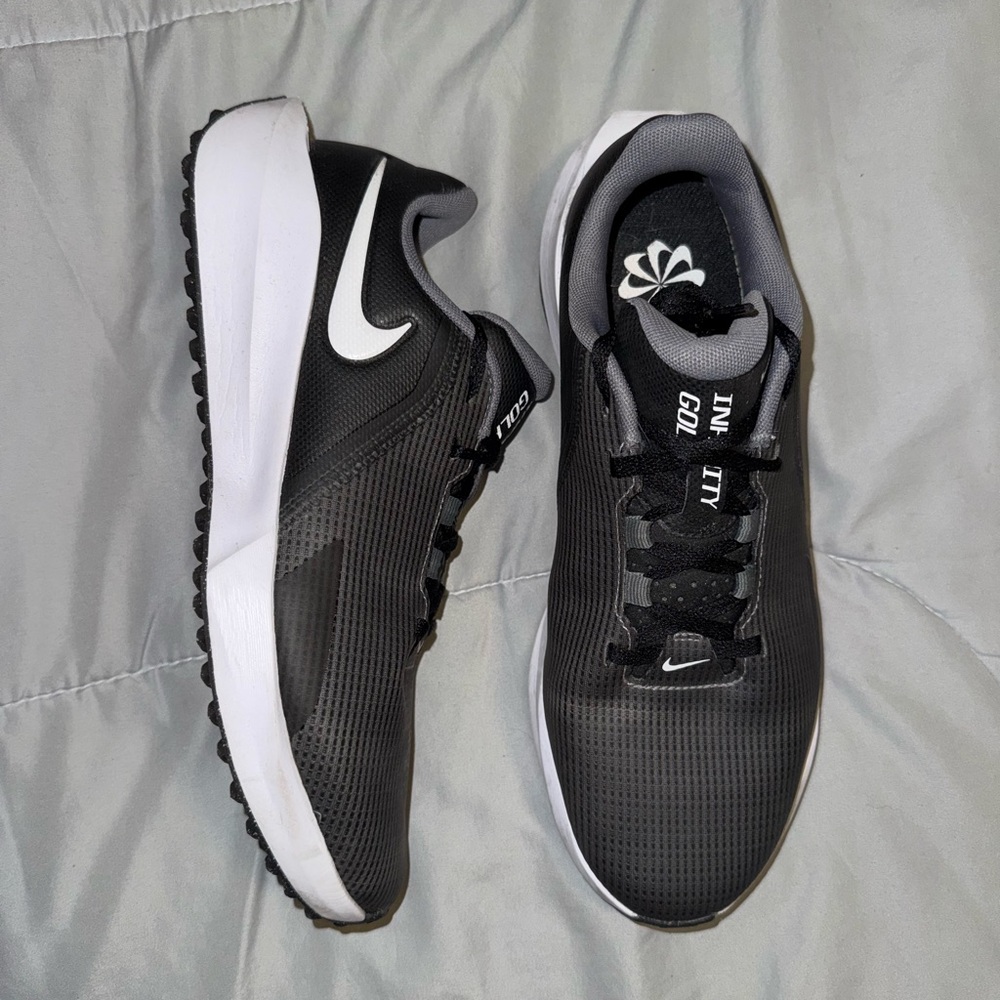 Nike Black and White Athletic Shoes with Mesh Upper